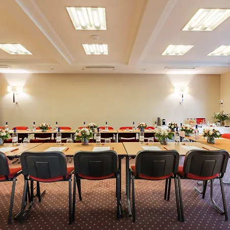 De Berny Отель 4*