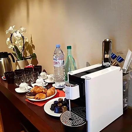 德贝尔尼酒店