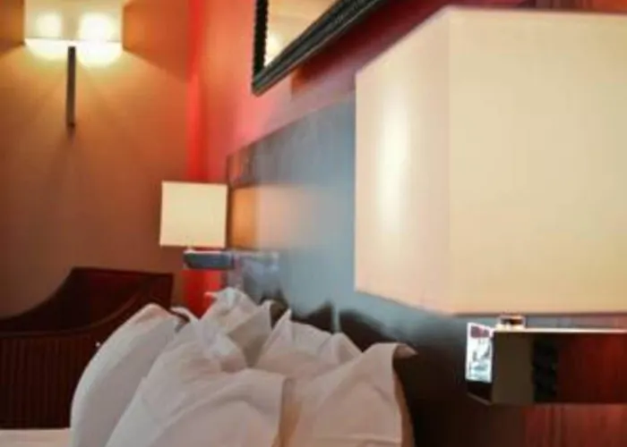 Hotel De Berny 4*