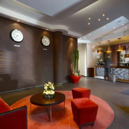 Hotel De Berny 4*